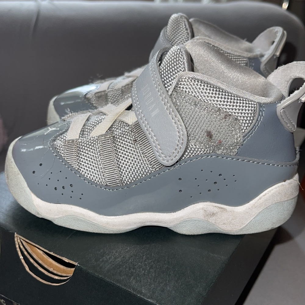 Jordan 6 Rings - grey - Picture 2 of 7